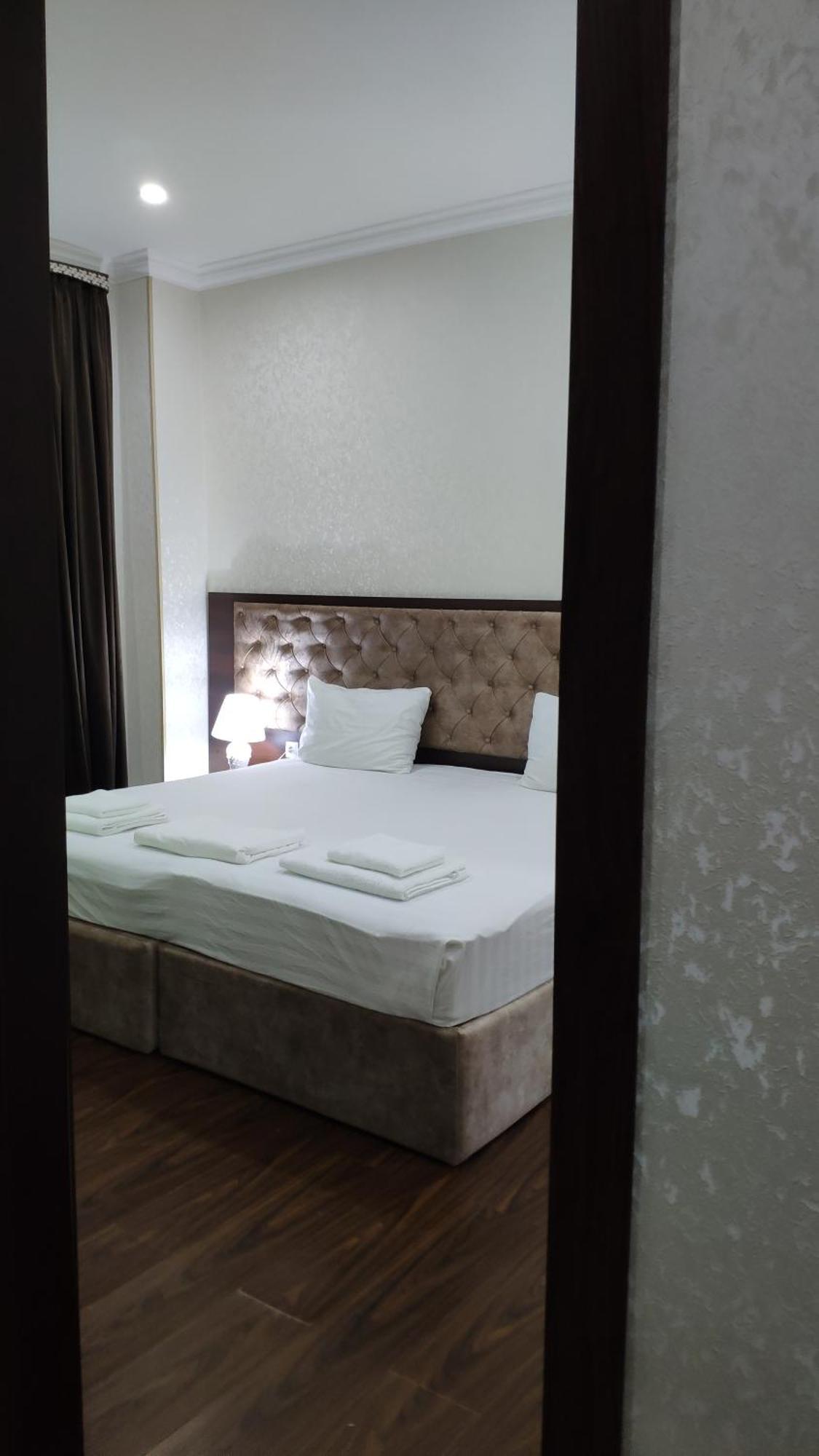 Grand Turon Plaza Hotel Ташкент Екстериор снимка