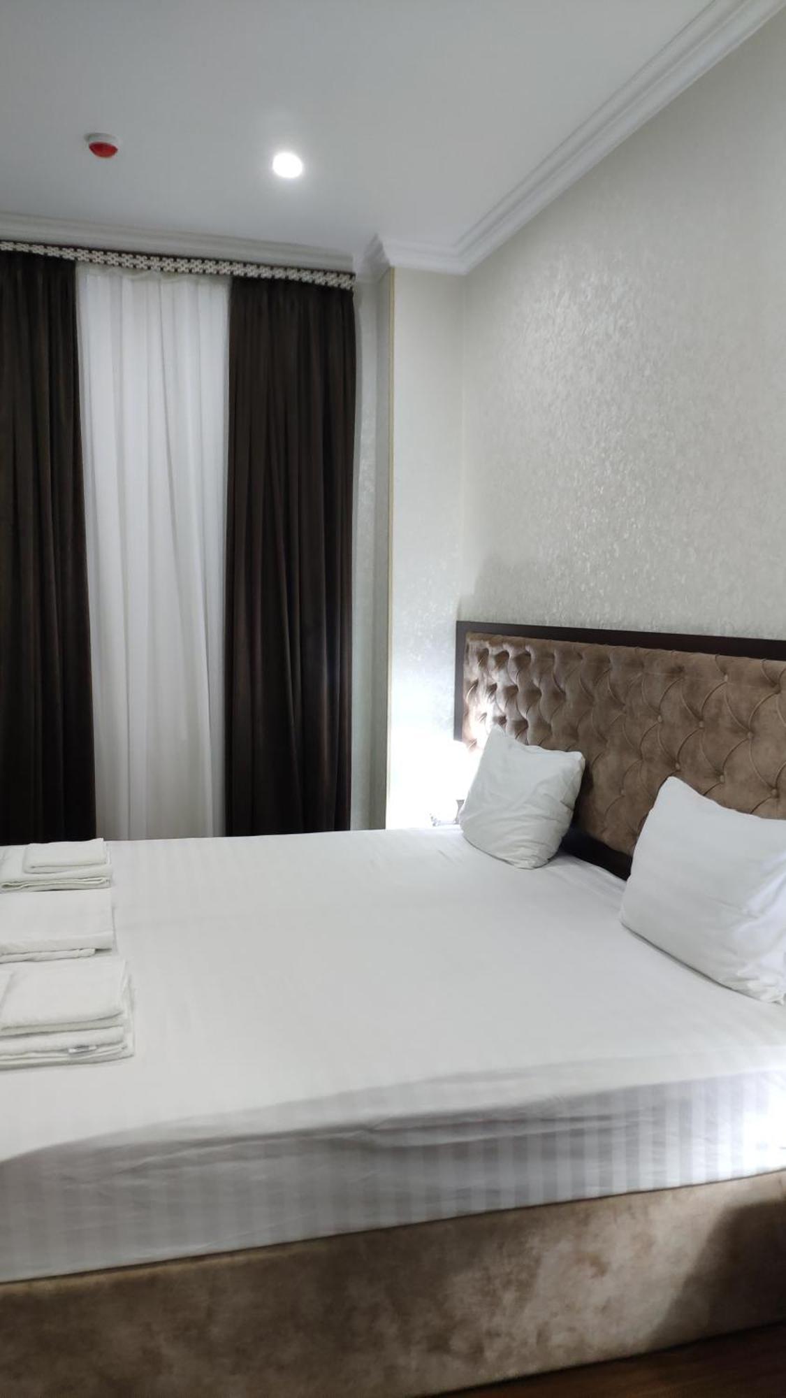 Grand Turon Plaza Hotel Ташкент Екстериор снимка