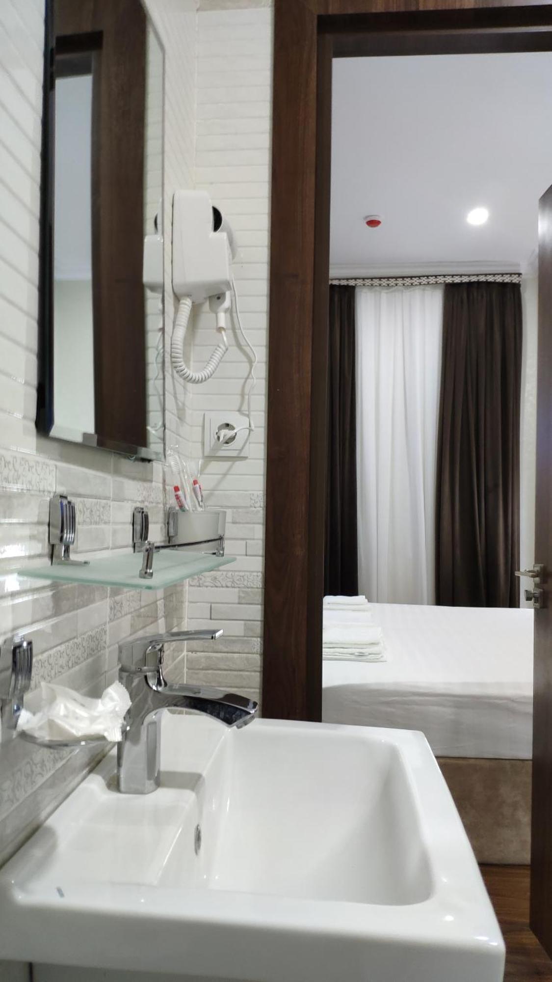 Grand Turon Plaza Hotel Ташкент Екстериор снимка