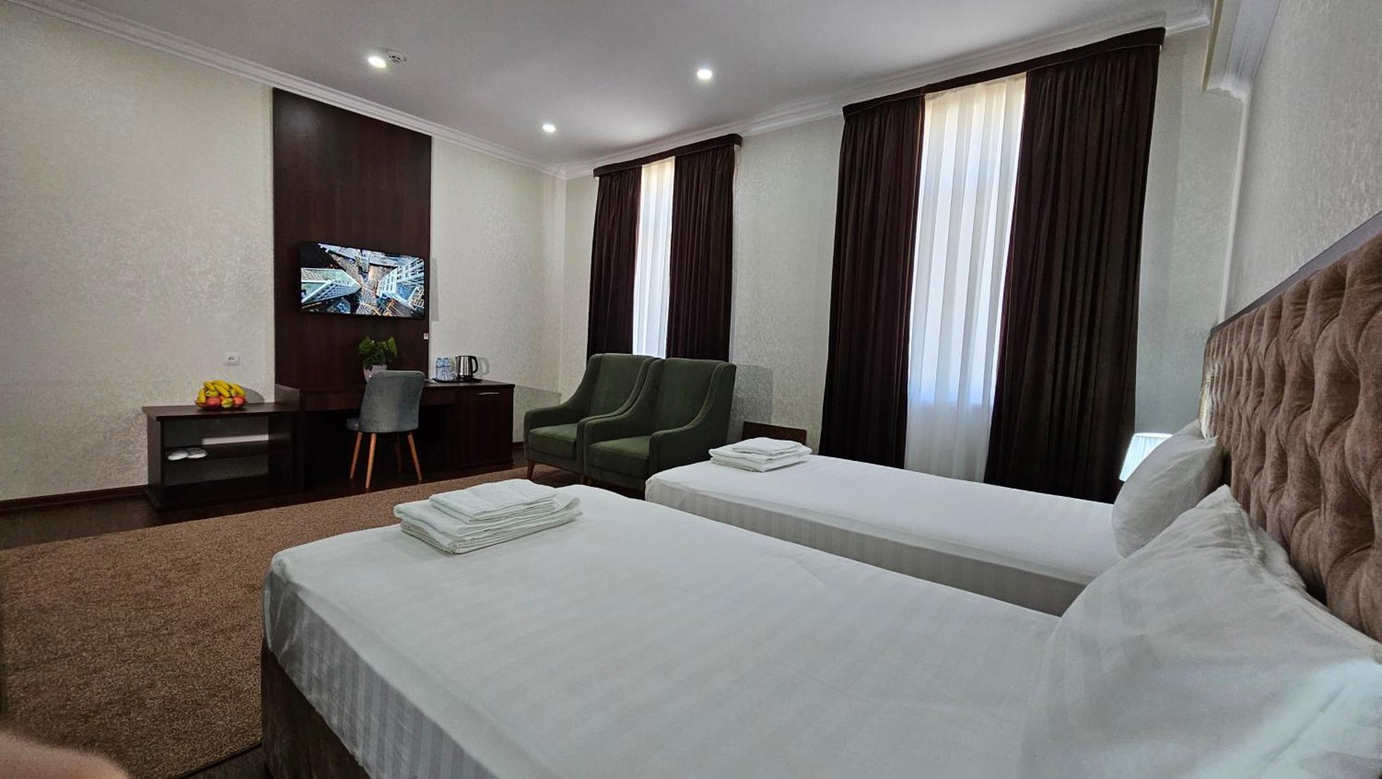 Grand Turon Plaza Hotel Ташкент Екстериор снимка