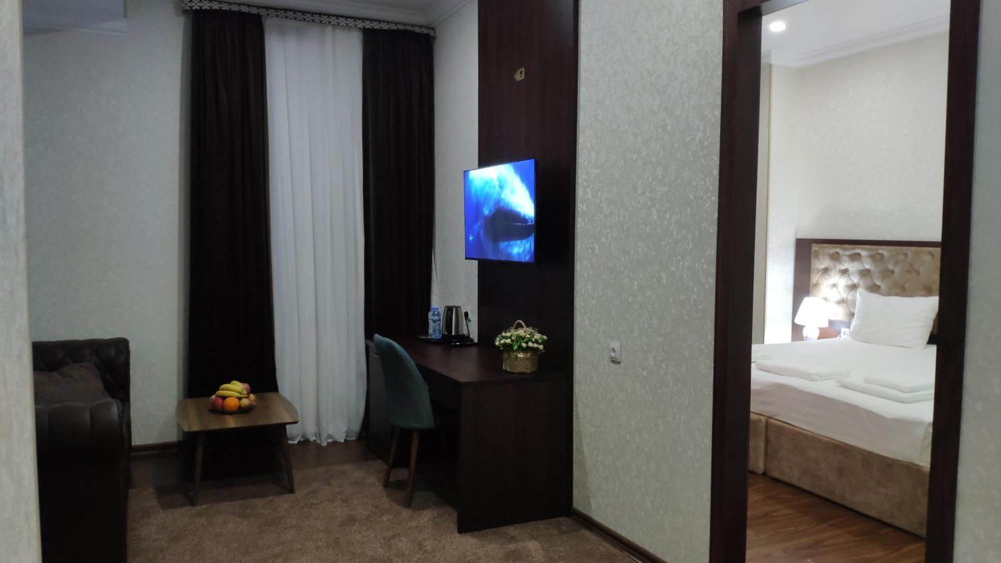 Grand Turon Plaza Hotel Ташкент Екстериор снимка