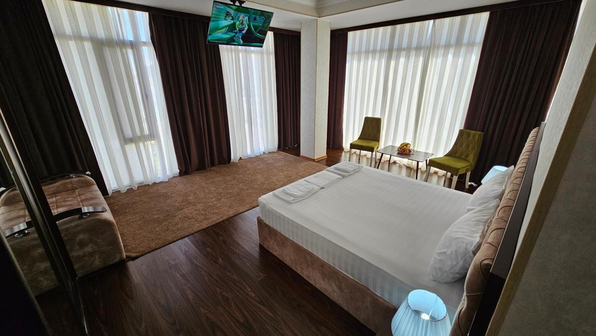 Grand Turon Plaza Hotel Ташкент Екстериор снимка