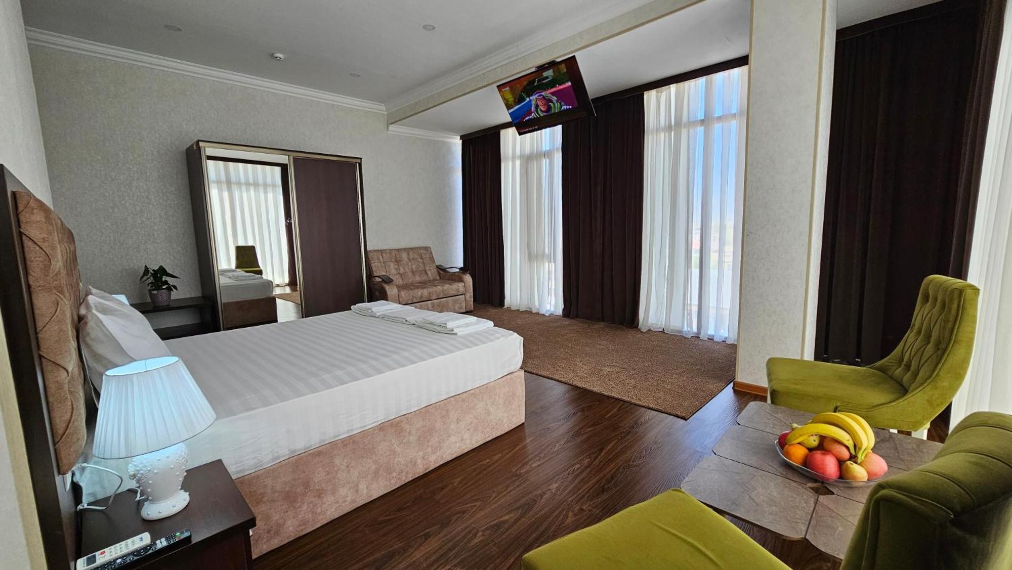 Grand Turon Plaza Hotel Ташкент Екстериор снимка