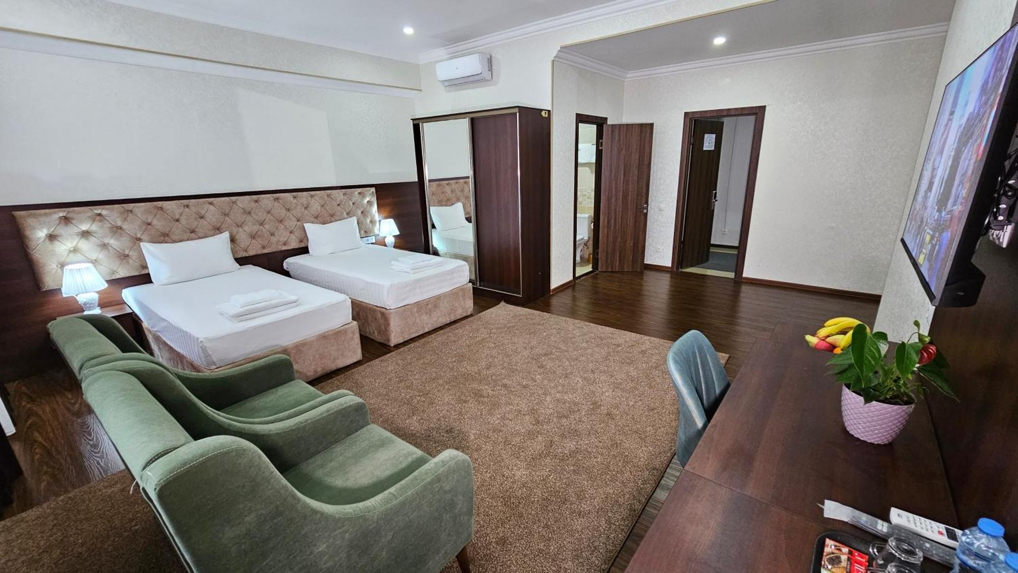 Grand Turon Plaza Hotel Ташкент Екстериор снимка